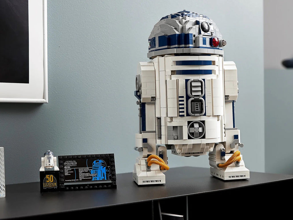 LEGO® predstavlja svoj najveći i najbolji R2-D2 set koji je napravljen za 4. maj