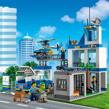 LEGO® City - Rendőrkapitányság (60316)