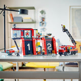 LEGO® City - Vatrogasna stanica s vatrogasnim vozilom (60414)