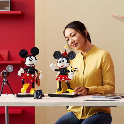 LEGO® Disney™ - Megépíthető Mickey és Minnie egér (43179)