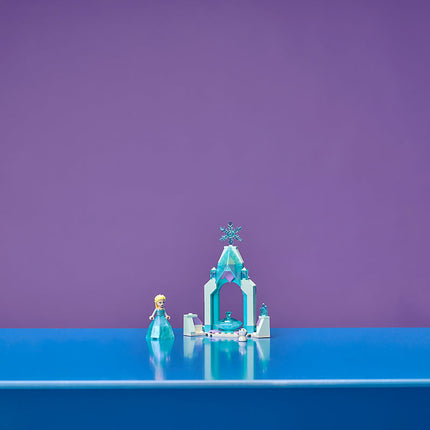 LEGO® Disney™ - Elsa kastélykertje (43199)