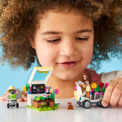 LEGO® Friends - Olivia virágoskertje (41425)