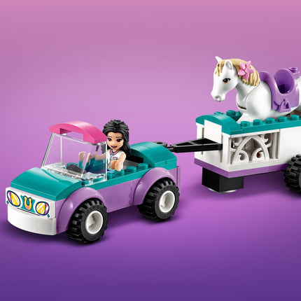 LEGO® Friends - Lovasiskola és utánfutó (41441)