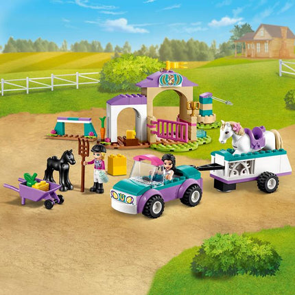 LEGO® Friends - Lovasiskola és utánfutó (41441)