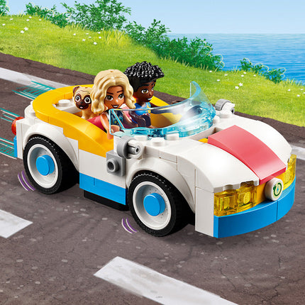 LEGO® Friends - Elektromos autó és töltőállomás (42609)