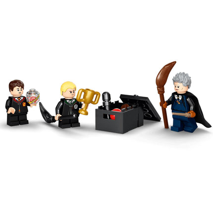 LEGO® Harry Potter™ - Roxfort™: Az első repülőlecke (76395)