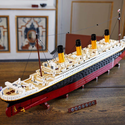 LEGO® Icons - Titanic (10294)