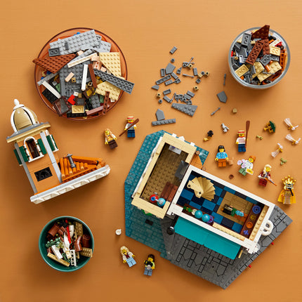 LEGO Icons (11388)
