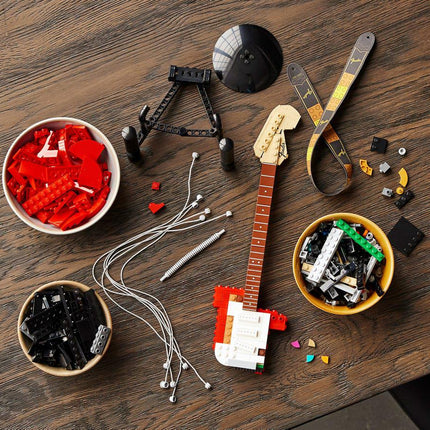 LEGO® Ideas - Fender® Stratocaster™ (21329)