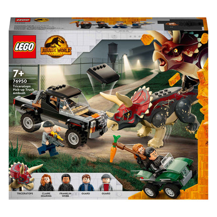 LEGO® Jurassic World - Triceratops támadása a teherautó ellen (76950)