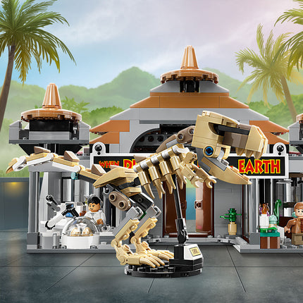 LEGO® Jurassic World - Látogatóközpont: T-Rex és raptortámadás (76961)