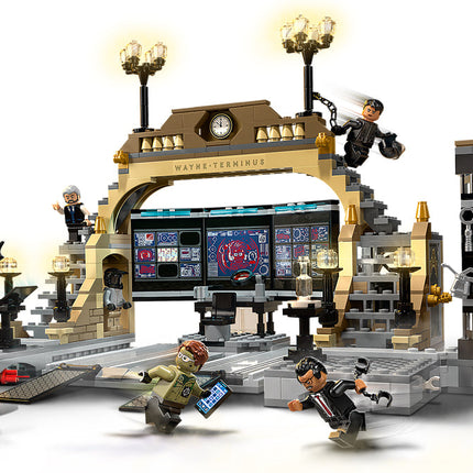 LEGO® Marvel - Batcave™: leszámolásRiddler™-rel (76183)