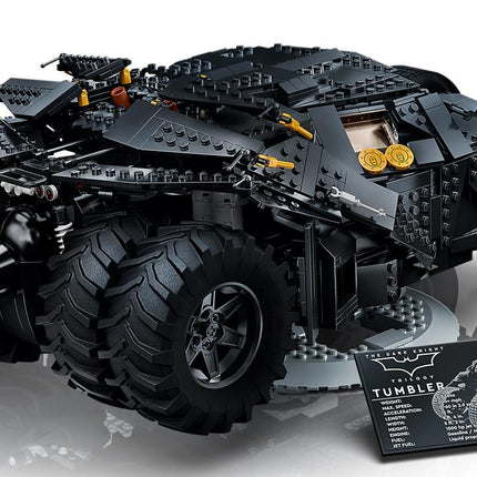 LEGO® Marvel - DC Batman™ Batmobile™ Tumbler (76240)