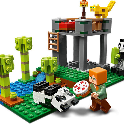 LEGO® Minecraft® - A pandabölcsőde (21158)