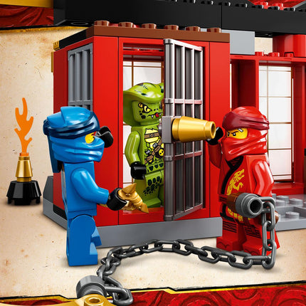 LEGO® NINJAGO® - Viharharcos csata (71703)