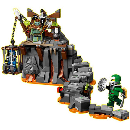 LEGO® NINJAGO® - Utazás a koponyás tömlöcökbe (71717)