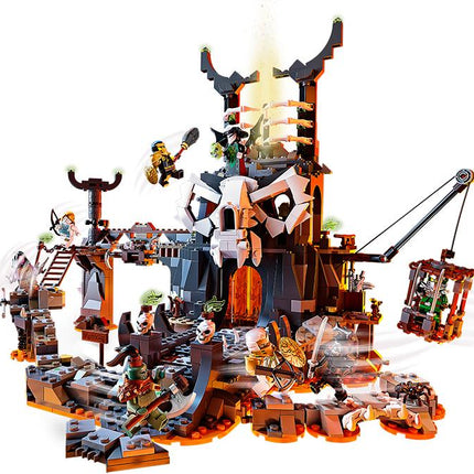 LEGO® NINJAGO® - A koponyavarázsló tömlöcei (71722)