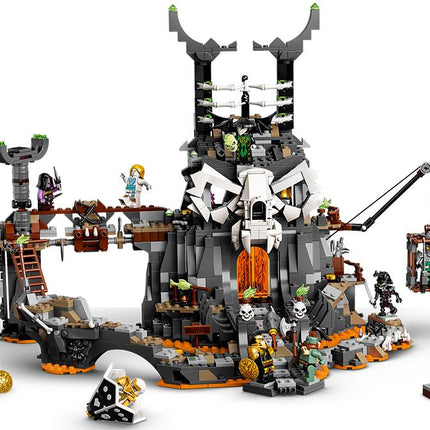 LEGO® NINJAGO® - A koponyavarázsló tömlöcei (71722)