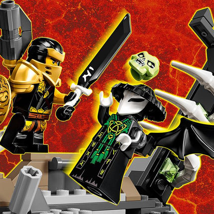 LEGO® NINJAGO® - A koponyavarázsló tömlöcei (71722)