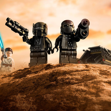 LEGO® Star Wars™ - A Ren lovagjai™-nak szállítóhajója (75284)