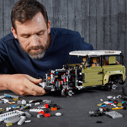 LEGO® Technic - Land Rover Defender (42110)