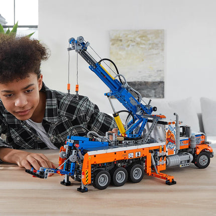 LEGO® Technic - Nagy terherbírású vontató (42128)