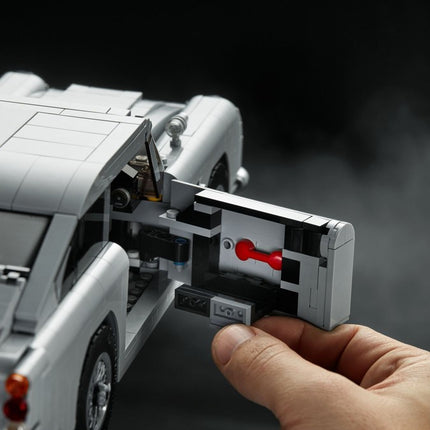 James Bond™ Aston Martin DB5