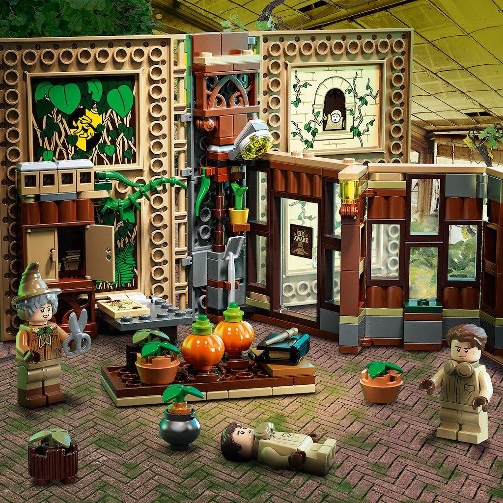 LEGO® Harry Potter™ Trenutak u Hogvortsu™: čas herbologije - LEGO® Store Srbija